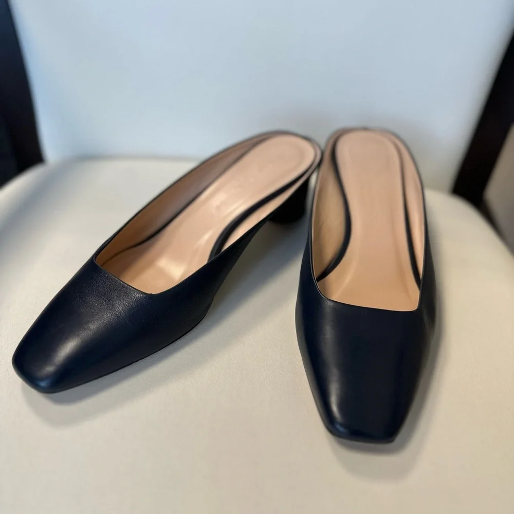 Club Monaco Aveena Block Heel Leather Mules Navy size 38 or 8 - Picture 6 of 13